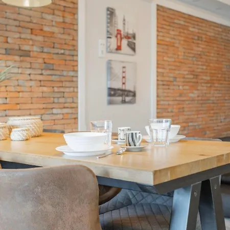 Tac - Sunset House Apartman