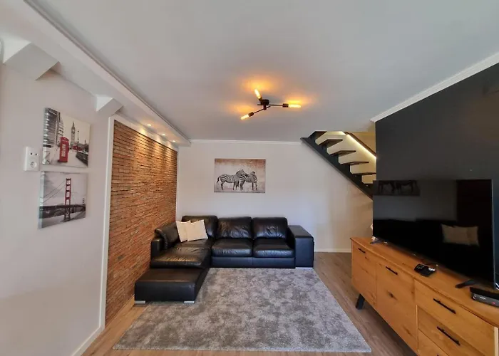 Tac - Sunset House *